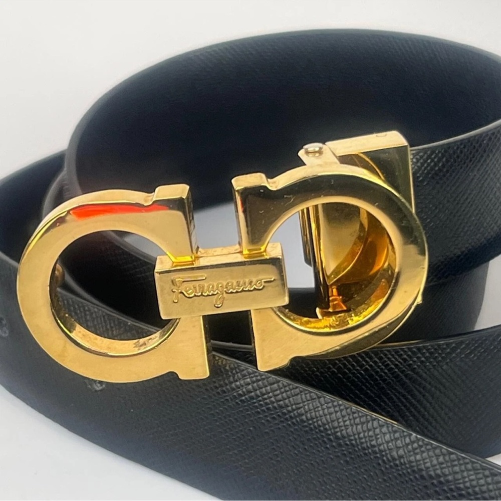 Salvatore Ferragamo Black and Gold leather Belt - Picture 4 of 16